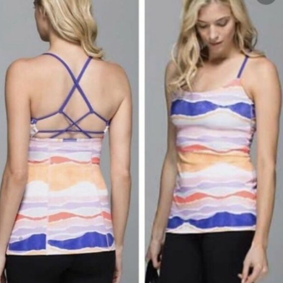 3/$60 - Size 6 - Lululemon Dancing Warrior Tank - Picture 1 of 3